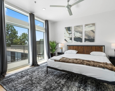 1701 E M L King Jr Blvd - Photo Thumbnail 15