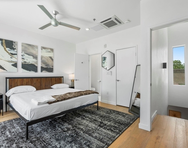 1701 E M L King Jr Blvd - Photo Thumbnail 16
