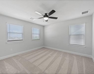 9513 Balmy Ln - Photo Thumbnail 12