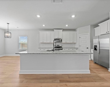 9513 Balmy Ln - Photo Thumbnail 4