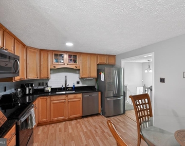 3079 Dorsey Court - Photo Thumbnail 7