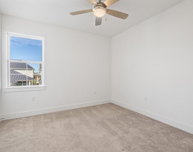 2508 Simond Ave - Photo Thumbnail 24