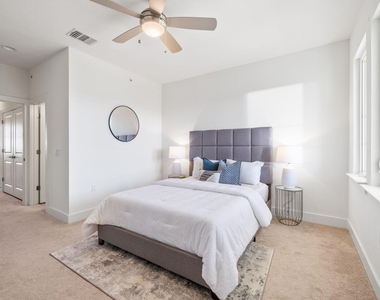 2508 Simond Ave - Photo Thumbnail 5