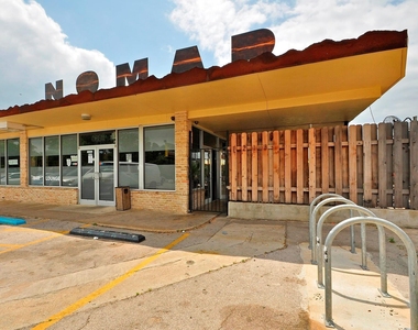 2508 Simond Ave - Photo Thumbnail 32