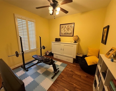 11000 Anderson Mill Rd - Photo Thumbnail 13