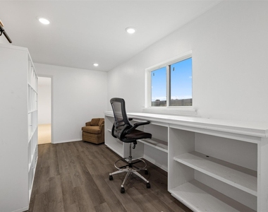215 Mesa Vista Dr - Photo Thumbnail 37