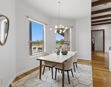 215 Mesa Vista Dr - Photo Thumbnail 13