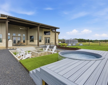 215 Mesa Vista Dr - Photo Thumbnail 7