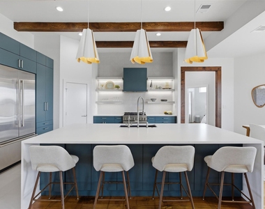 215 Mesa Vista Dr - Photo Thumbnail 5