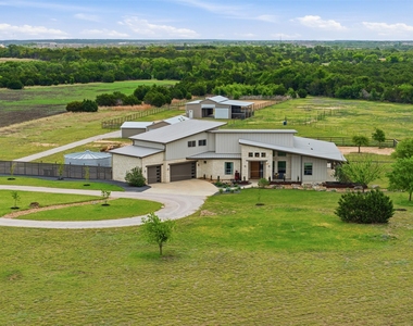 215 Mesa Vista Dr - Photo Thumbnail 1