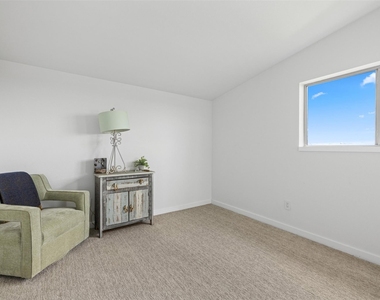 215 Mesa Vista Dr - Photo Thumbnail 23