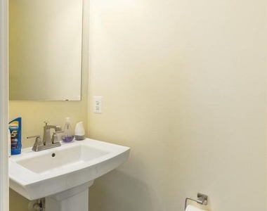 6239 Islington Street - Photo Thumbnail 15