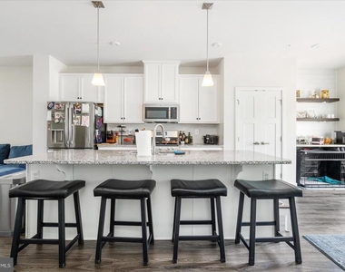 6239 Islington Street - Photo Thumbnail 9