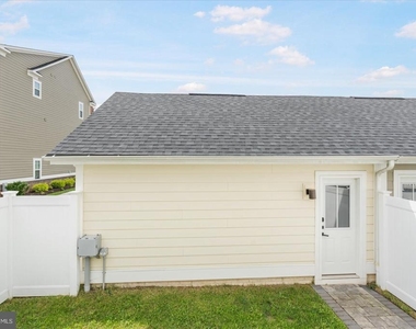 6239 Islington Street - Photo Thumbnail 42
