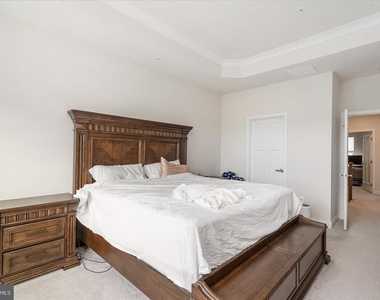 6239 Islington Street - Photo Thumbnail 27