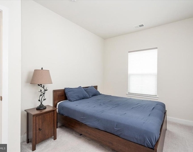6239 Islington Street - Photo Thumbnail 20