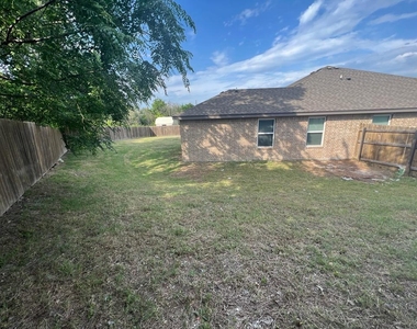 2428 Nolan Creek St - Photo Thumbnail 36