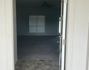 2428 Nolan Creek St - Photo Thumbnail 31