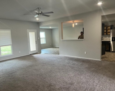 2428 Nolan Creek St - Photo Thumbnail 3