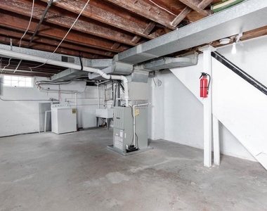 3243 Kentucky Avenue - Photo Thumbnail 18