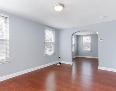 3243 Kentucky Avenue - Photo Thumbnail 3
