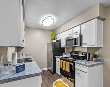 11349 Newkirk St - Photo Thumbnail 7
