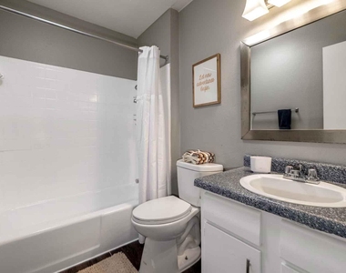 11349 Newkirk St - Photo Thumbnail 15