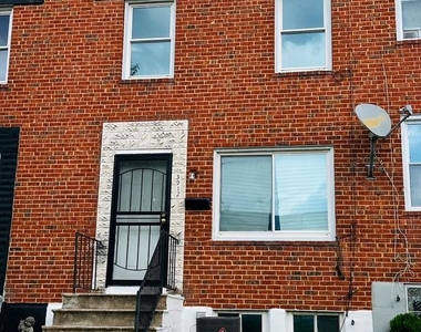 3912 Kenyon Avenue - Photo Thumbnail 2
