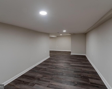 2626 Oswego Avenue - Photo Thumbnail 23