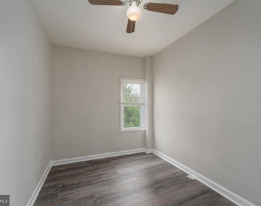 2626 Oswego Avenue - Photo Thumbnail 20