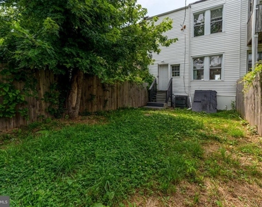 2626 Oswego Avenue - Photo Thumbnail 26