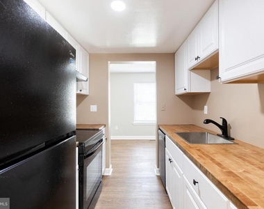 1869 Robin Court - Photo Thumbnail 8