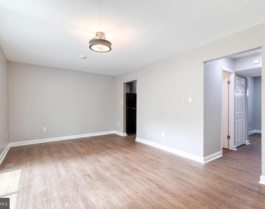 1869 Robin Court - Photo Thumbnail 4