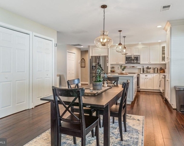 7828 Citadel Drive - Photo Thumbnail 15