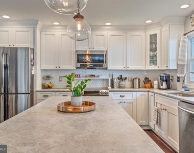7828 Citadel Drive - Photo Thumbnail 10
