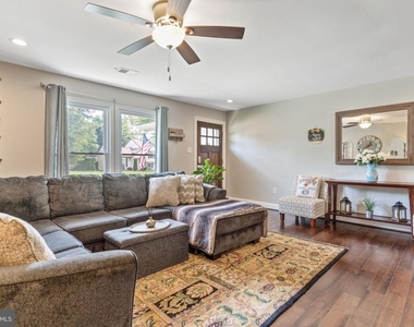 7828 Citadel Drive - Photo Thumbnail 7