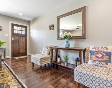 7828 Citadel Drive - Photo Thumbnail 5