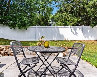 7828 Citadel Drive - Photo Thumbnail 32