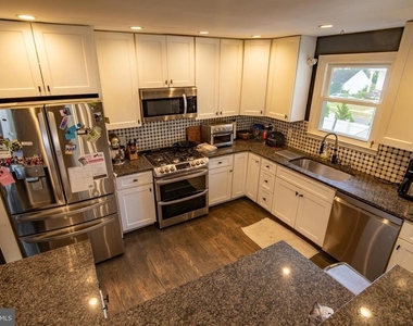 605 Kensington Avenue - Photo Thumbnail 6