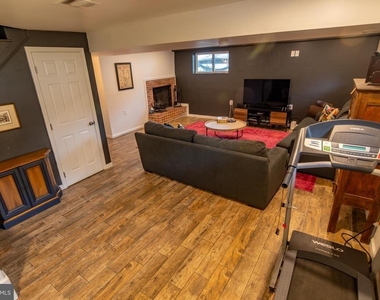 605 Kensington Avenue - Photo Thumbnail 4