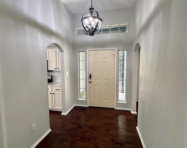 1713 Lantana Dr - Photo Thumbnail 1