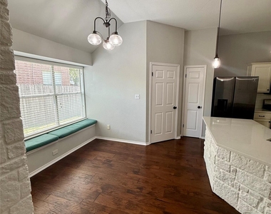 1713 Lantana Dr - Photo Thumbnail 6