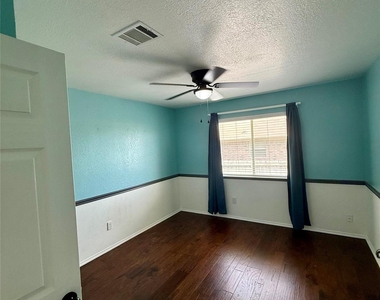 1713 Lantana Dr - Photo Thumbnail 16