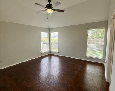 1713 Lantana Dr - Photo Thumbnail 11
