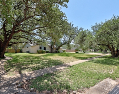 11205 D K Ranch Rd - Photo Thumbnail 5