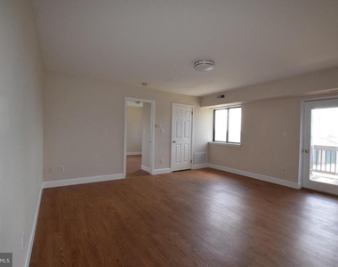 162 Paladin Drive - Photo Thumbnail 11