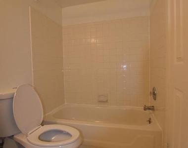 162 Paladin Drive - Photo Thumbnail 6