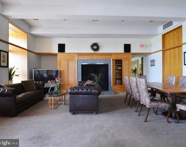 162 Paladin Drive - Photo Thumbnail 36