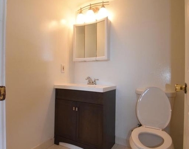 162 Paladin Drive - Photo Thumbnail 4