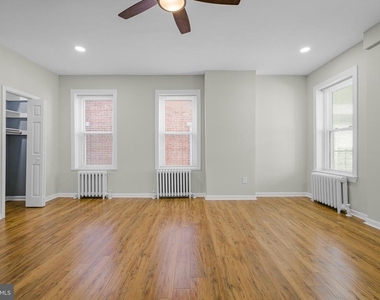 2321 N Tatnall Street - Photo Thumbnail 4